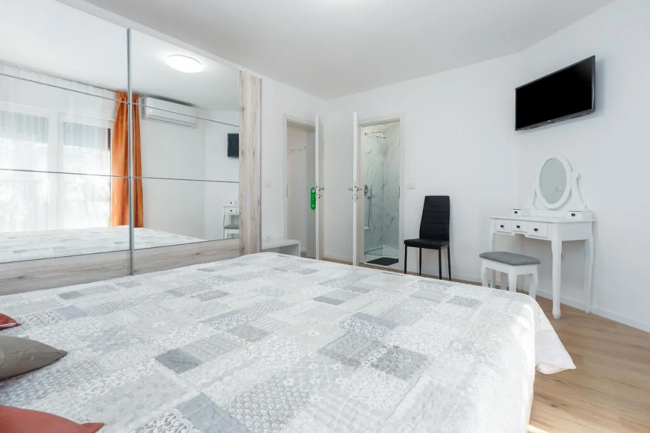 Apartment Apartman Porec Center Sea Croatia